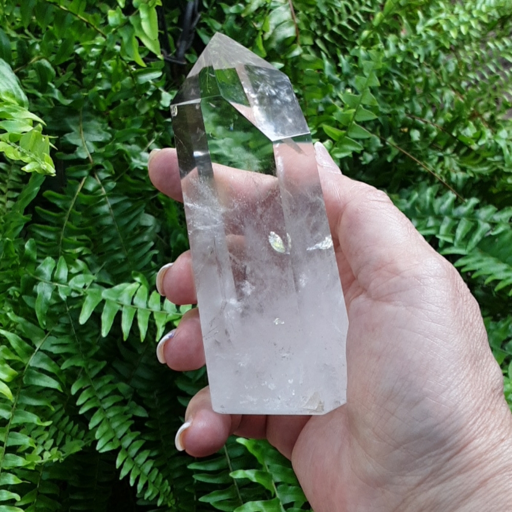 💎Quartz Crystal Point💎 - Picture 4 of 7